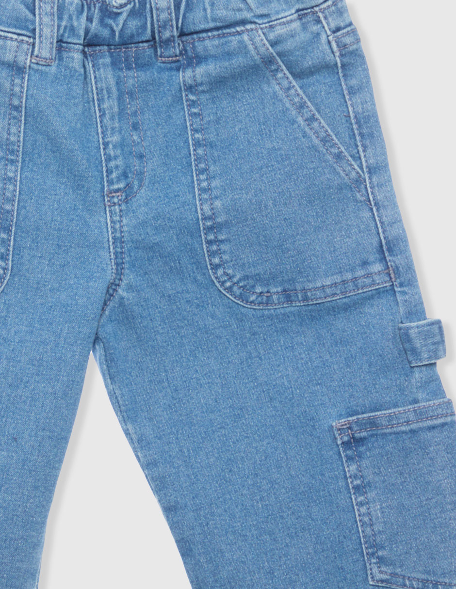 Jeans cargo straight lavado claro para niña 3
